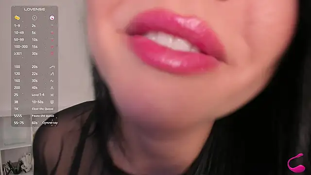 Snapshot of Veronicalanx1 chatting on October 29, 2025, 12:18 pm Veronicalanx1 online show from October 29, 2025, 12:18 pm