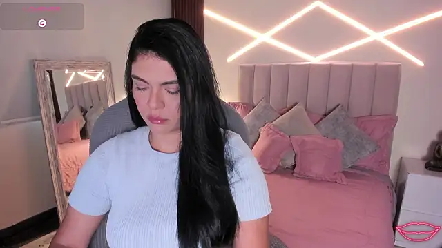 Veronicalanx1 online show from March 17, 2026, 11:57 am