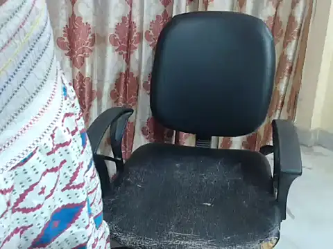 HOT CHILLY online show from June 24, 2026, 5:01 pm