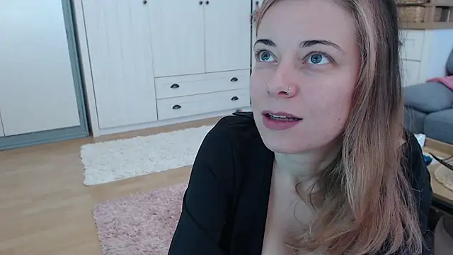 lara vanilla online show from February 20, 2025, 1:30 pm