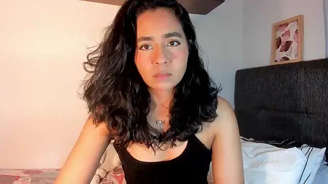 valeryvegas 2 online show from November 19, 2025, 2:22 am