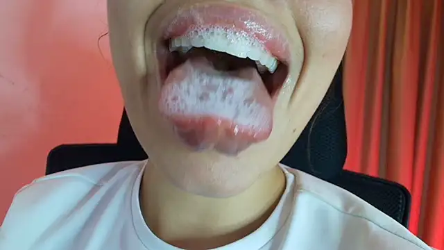 lisbet21x online show from July 13, 2026, 10:45 pm