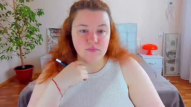 PolinaSalvatore online show from June 3, 2026, 11:24 am