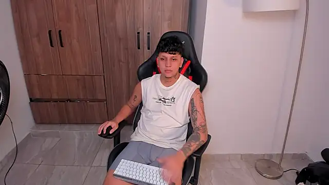 Jake simons online show from November 27, 2025, 11:23 am