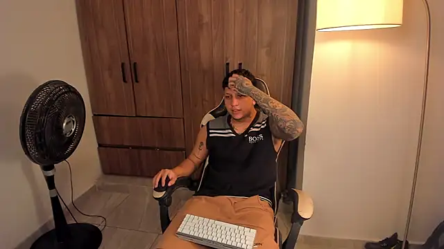 Jake simons online show from May 25, 2026, 10:49 pm