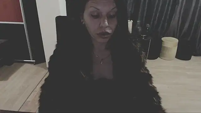 Snapshot of GoldenSasha chatting on October 20, 2025, 10:49 am GoldenSasha online show from October 20, 2025, 10:49 am