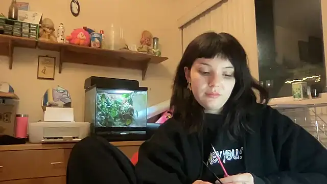 SweetMaisie online show from November 9, 2025, 6:55 am