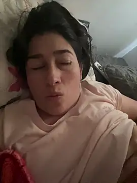 Snapshot of andreaisis2 chatting on June 24, 2026, 1:43 pm andreaisis2 online show from June 24, 2026, 1:43 pm
