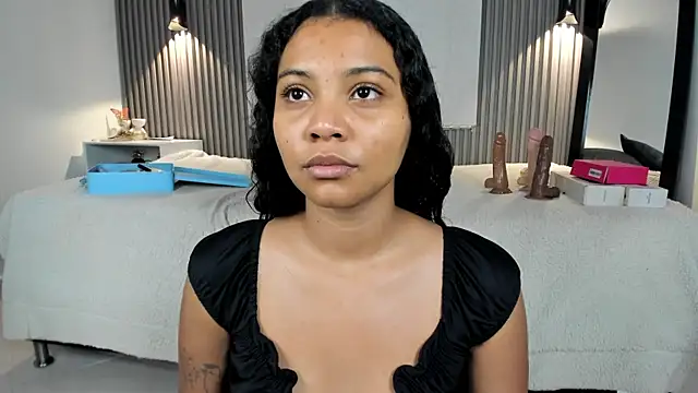 Zafiiraa online show from May 8, 2026, 3:45 am