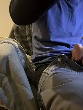 Snapshot of simoninside25 chatting on December 2, 2025, 4:57 pm simoninside25 online show from December 2, 2025, 4:57 pm