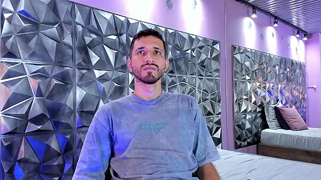 Snapshot of sam_bisex chatting on March 20, 2026, 2:05 am sam bisex online show from March 20, 2026, 2:05 am