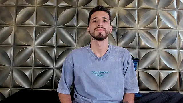 Snapshot of sam_bisex chatting on April 5, 2026, 4:15 pm sam bisex online show from April 5, 2026, 4:15 pm