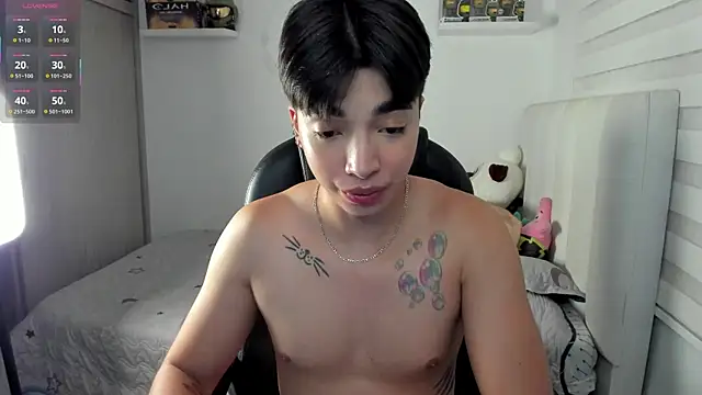 Snapshot of santy7v7 chatting on December 17, 2025, 1:28 pm santy7v7 online show from December 17, 2025, 1:28 pm