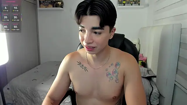 Snapshot of santy7v7 chatting on December 20, 2025, 1:29 pm santy7v7 online show from December 20, 2025, 1:29 pm