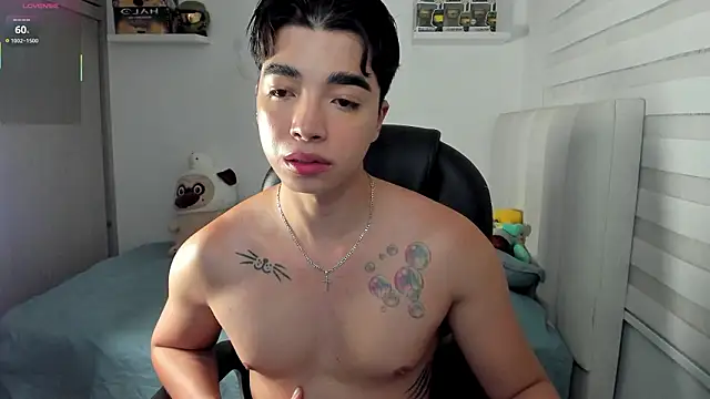 Snapshot of santy7v7 chatting on February 3, 2026, 1:16 pm santy7v7 online show from February 3, 2026, 1:16 pm