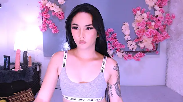 Snapshot of Oriental_Tiara chatting on September 30, 2025, 1:27 pm Oriental Tiara online show from September 30, 2025, 1:27 pm