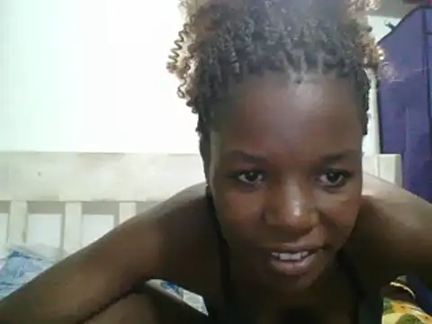 Snapshot of sweetchic_ chatting on October 19, 2025, 6:52 pm sweetchic  online show from October 19, 2025, 6:52 pm