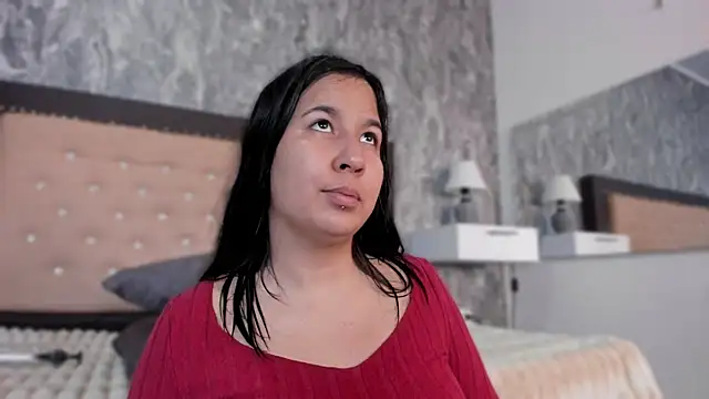 Lia sarahi online show from October 3, 2025, 12:02 pm