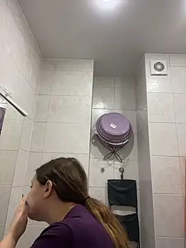 DienkaGreen online show from February 8, 2026, 9:34 am