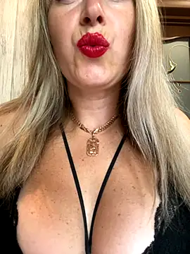 Kittenforyou online show from September 12, 2025, 8:58 am