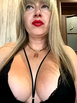 Kittenforyou online show from September 30, 2025, 12:21 pm