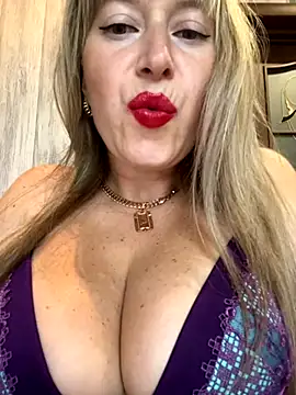 Kittenforyou online show from October 23, 2025, 11:31 am