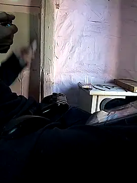 Snapshot of Wero4200 chatting on October 27, 2025, 3:27 pm Wero4200 online show from October 27, 2025, 3:27 pm