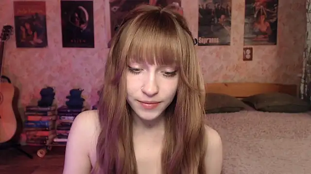 Friendly Ellie online show from April 12, 2026, 12:26 am