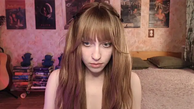Friendly Ellie online show from May 4, 2026, 11:12 pm