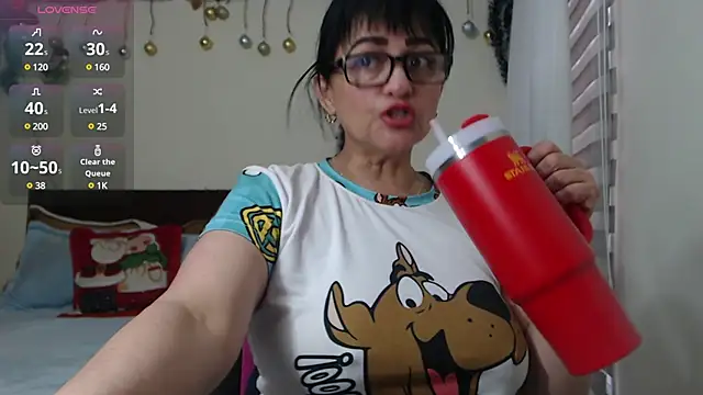 ISABEEL SOFIA01 online show from January 3, 2025, 8:32 pm