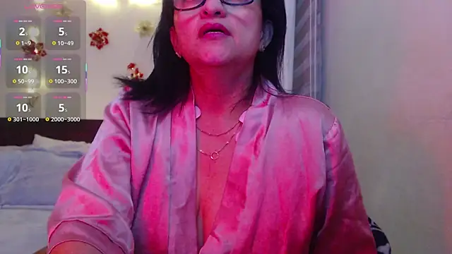 Snapshot of ISABEEL_SOFIA01 chatting on September 27, 2025, 10:42 am ISABEEL SOFIA01 online show from September 27, 2025, 10:42 am