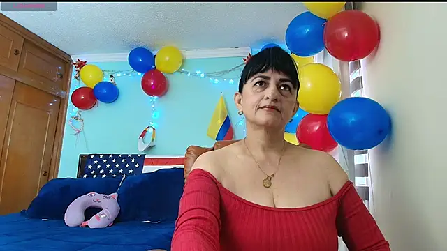 ISABEEL SOFIA01 online show from June 21, 2026, 11:57 am