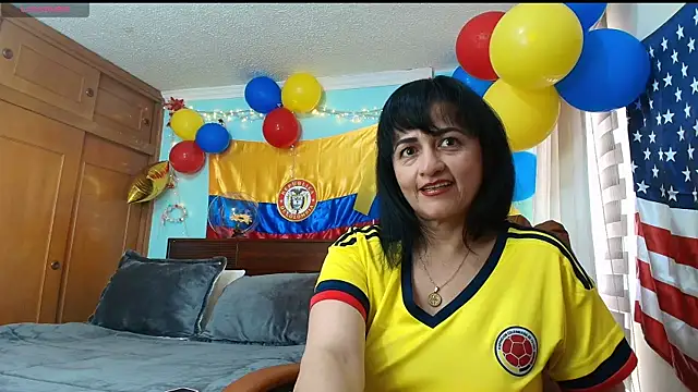 ISABEEL SOFIA01 online show from July 7, 2026, 6:34 pm