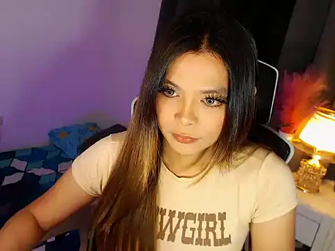 MajesticKitana online show from April 22, 2026, 5:32 am