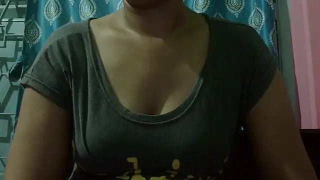 Snapshot of AVNI09- chatting on April 4, 2026, 2:14 pm AVNI09- online show from April 4, 2026, 2:14 pm