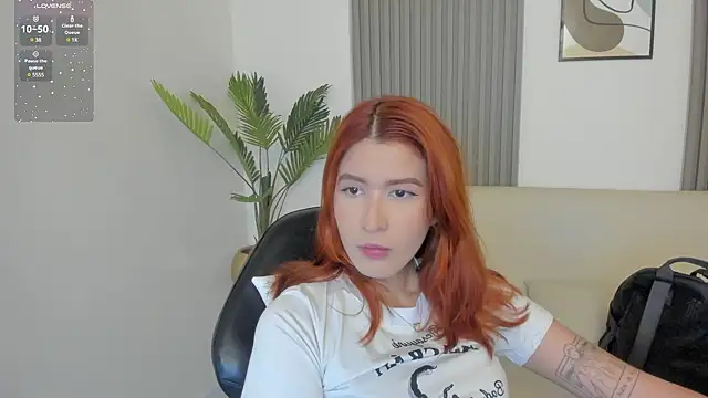 emilyycute  online show from January 7, 2025, 12:09 pm