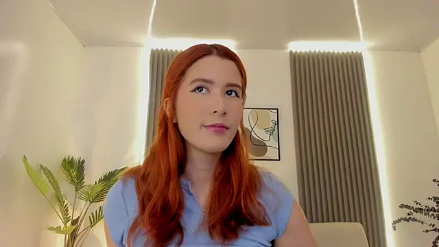 emilyycute  online show from January 10, 2025, 12:15 pm