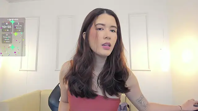 emilyycute  online show from March 14, 2025, 12:18 pm