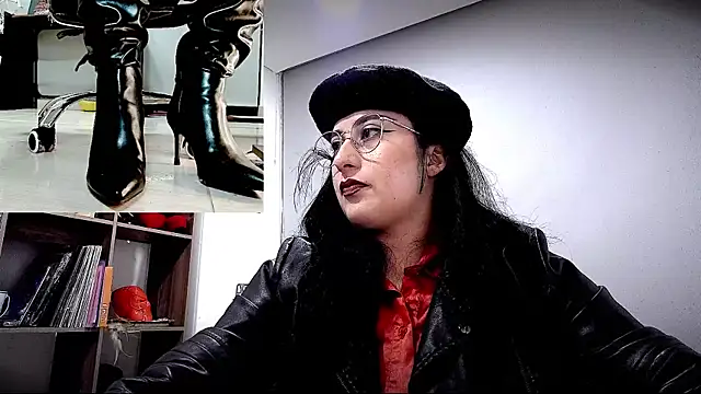 Scarlett Sen online show from February 25, 2026, 1:32 pm