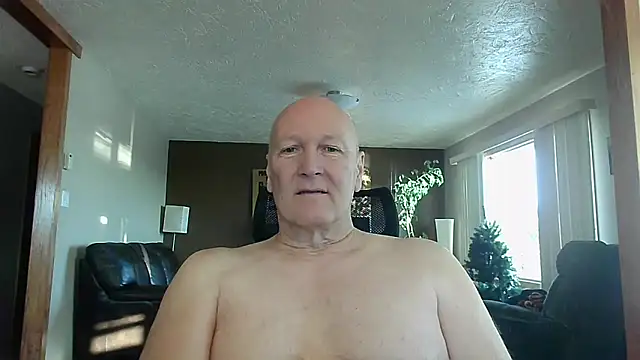 BasicAnt online show from December 16, 2025, 3:28 pm