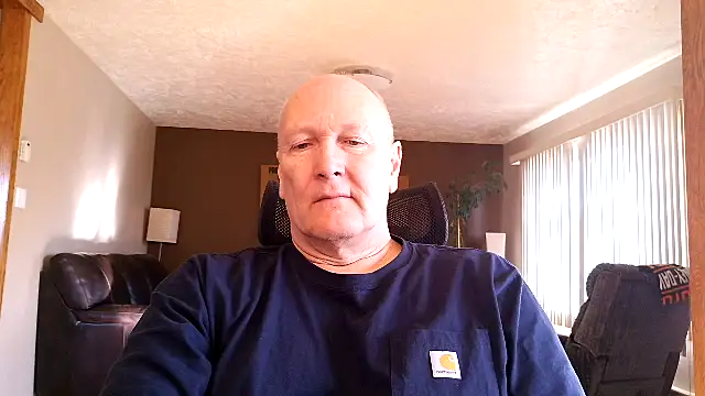 Snapshot of BasicAnt chatting on February 11, 2026, 4:23 pm BasicAnt online show from February 11, 2026, 4:23 pm