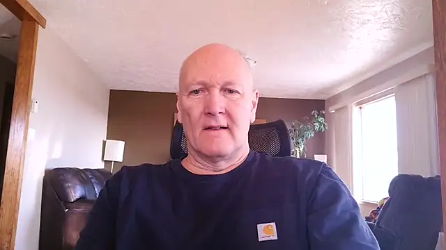 Snapshot of BasicAnt chatting on February 25, 2026, 3:54 pm BasicAnt online show from February 25, 2026, 3:54 pm