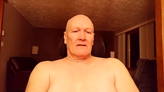 Snapshot of BasicAnt chatting on March 18, 2026, 1:53 am BasicAnt online show from March 18, 2026, 1:53 am