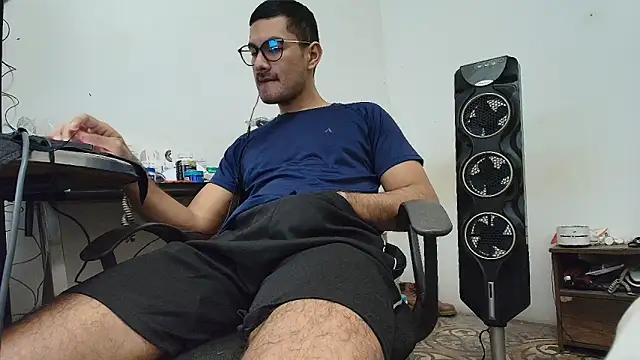 Snapshot of x-sebastian chatting on February 12, 2026, 1:00 am x-sebastian online show from February 12, 2026, 1:00 am