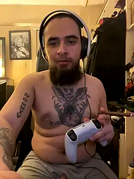 Snapshot of cnasty5621333 chatting on November 15, 2025, 12:30 am cnasty5621333 online show from November 15, 2025, 12:30 am