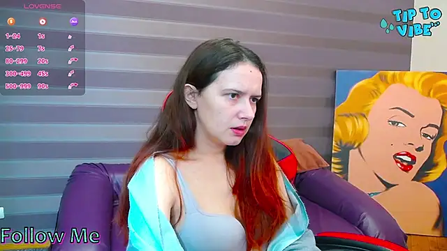 iris nikhols online show from December 19, 2025, 2:07 am