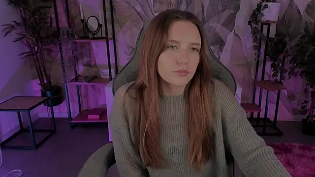 Snapshot of JennyDens chatting on October 7, 2025, 3:42 pm JennyDens online show from October 7, 2025, 3:42 pm