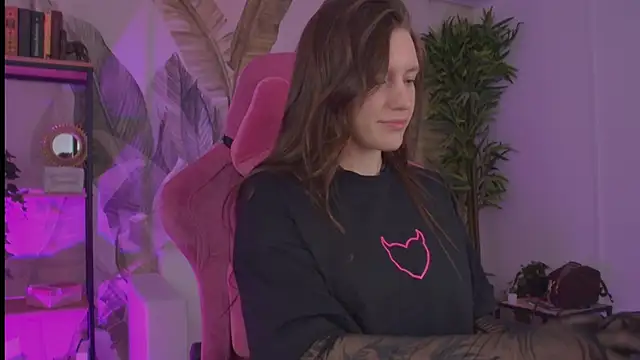 JennyDens online show from February 27, 2026, 4:29 pm