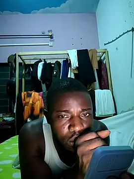 Snapshot of vannycov chatting on November 3, 2025, 11:37 pm vannycov online show from November 3, 2025, 11:37 pm