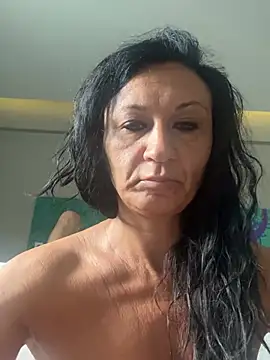 Luna-77 online show from July 17, 2026, 3:13 am